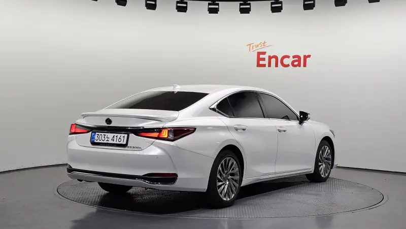 Lexus ES300h