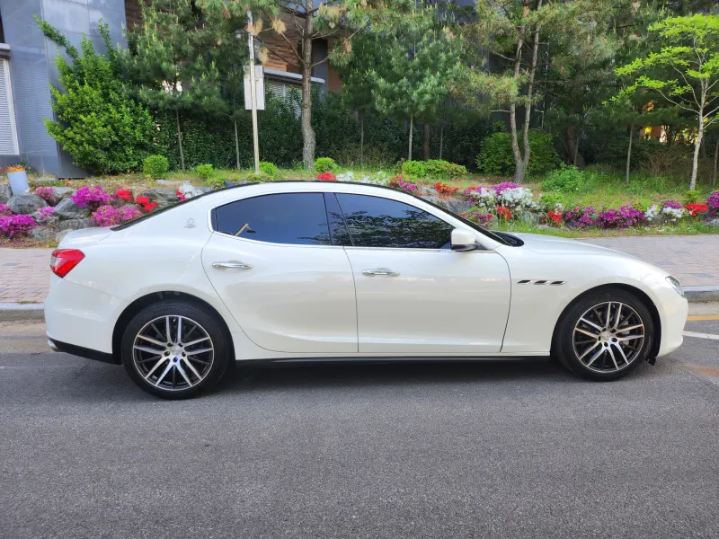 Maserati Ghibli