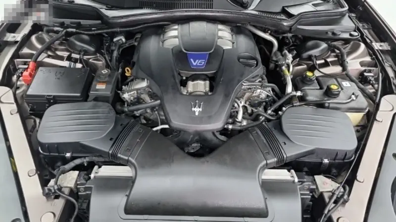Maserati Quattroporte