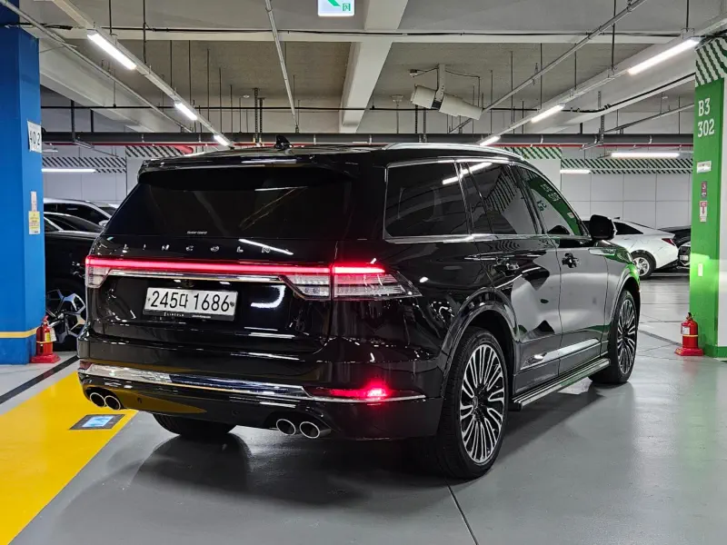 Lincoln Aviator