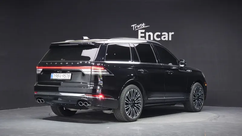 Lincoln Aviator