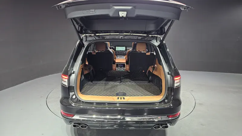 Lincoln Aviator