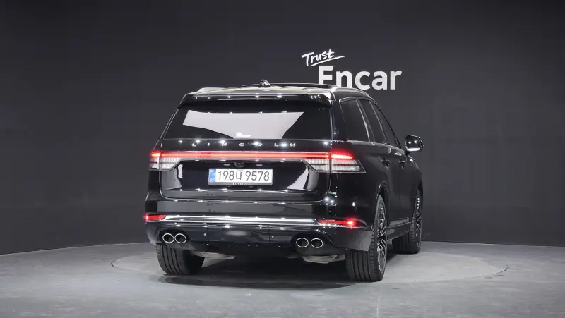 Lincoln Aviator