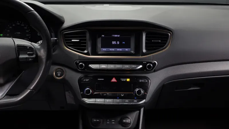 Hyundai Ioniq