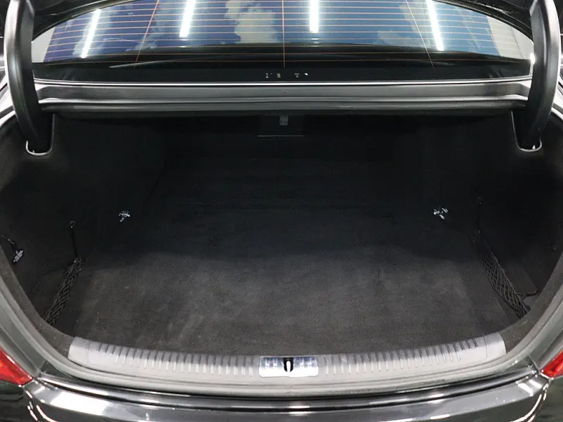 Genesis EQ900