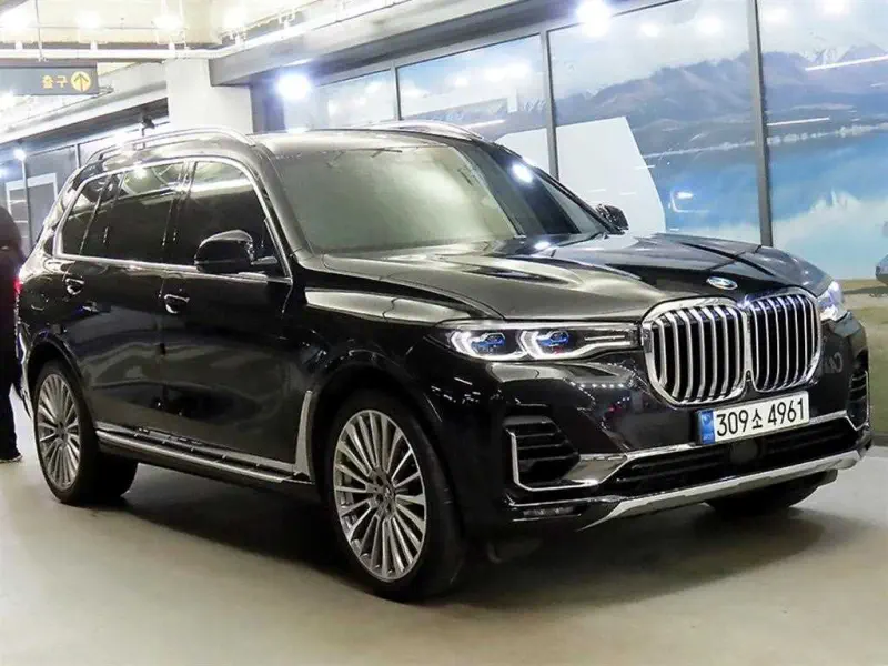 BMW X7