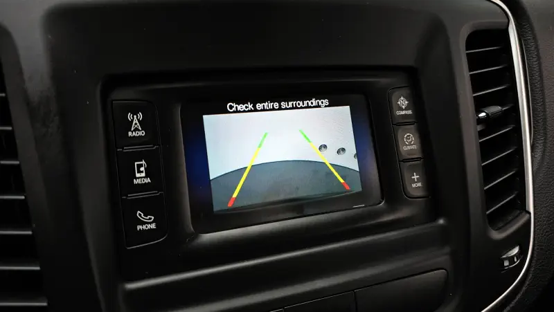 Chrysler 200
