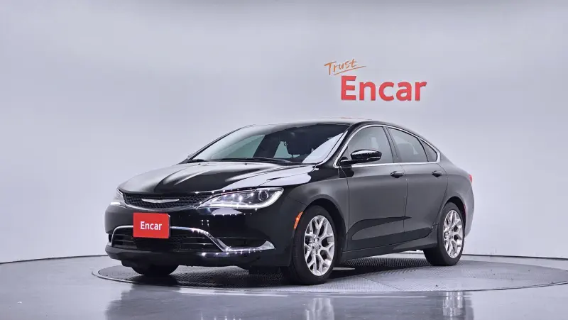 Chrysler 200