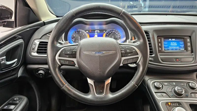 Chrysler 200
