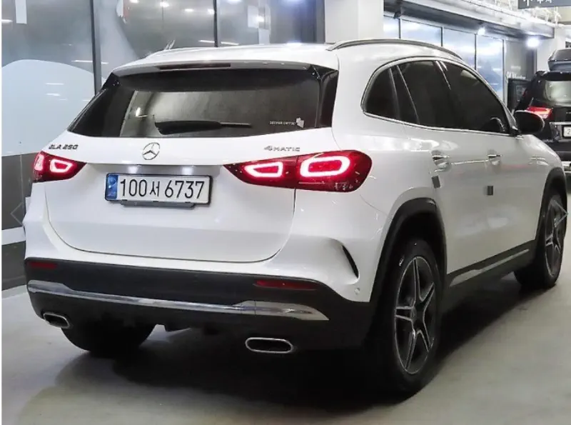 Mercedes-Benz GLA-Class