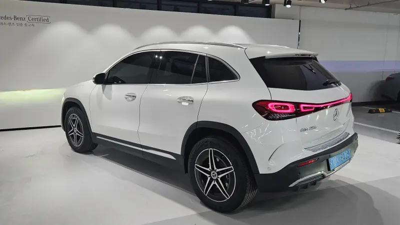 Mercedes-Benz EQA