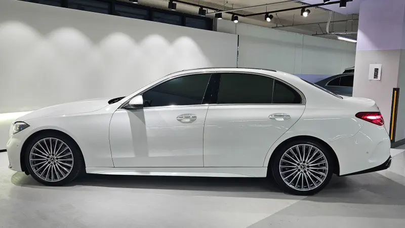Mercedes-Benz C-Class
