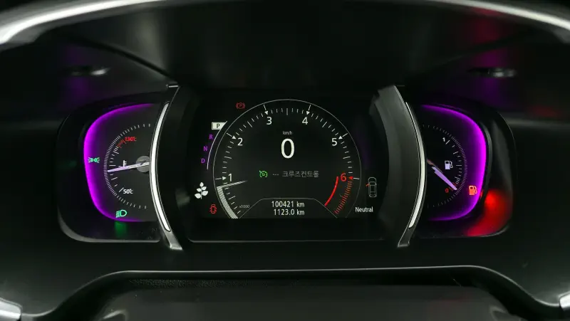 Renault SM6