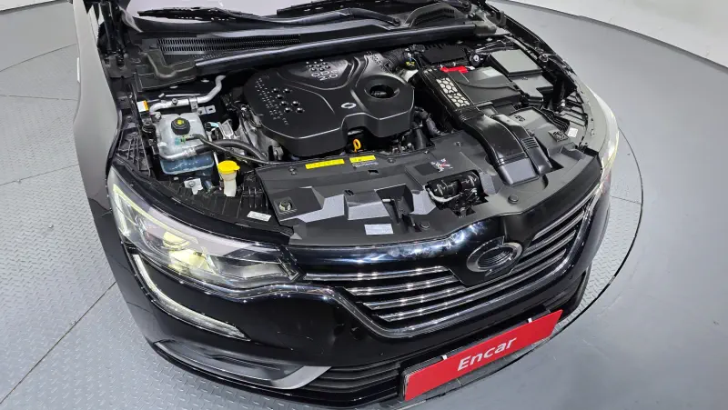 Renault SM6