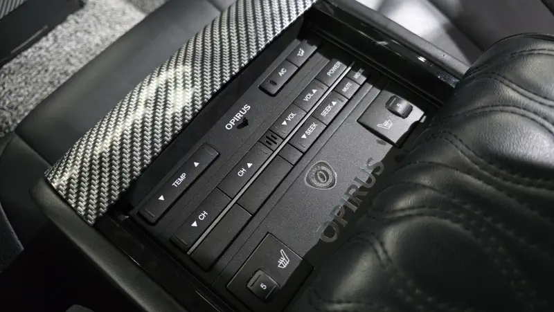 Kia OPIRUS