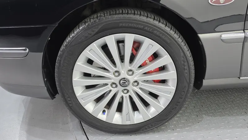 Kia OPIRUS
