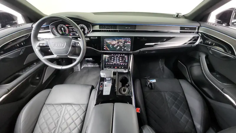 Audi A8