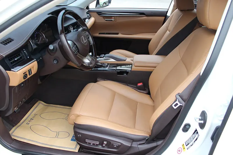 Lexus ES300h