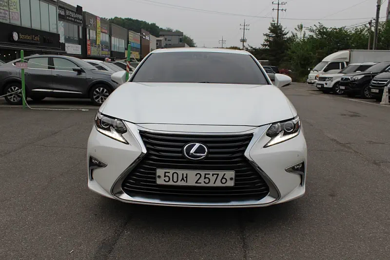 Lexus ES300h
