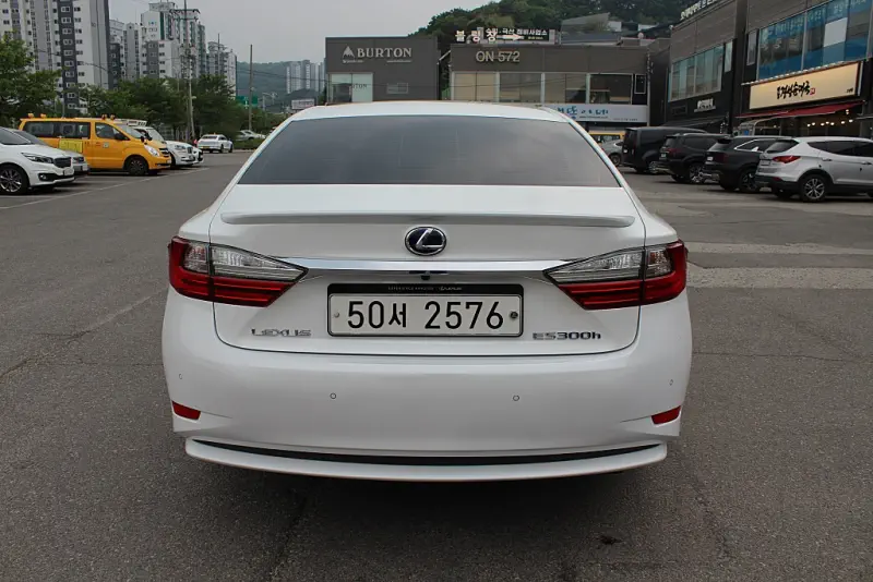 Lexus ES300h