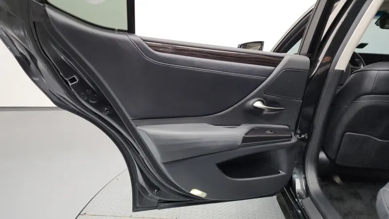 Lexus ES300h