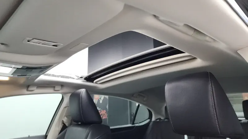 Lexus ES300h