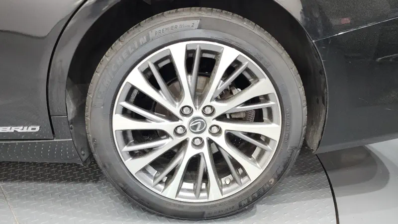 Lexus ES300h