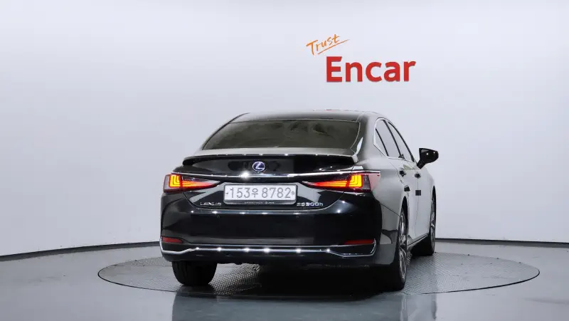 Lexus ES300h