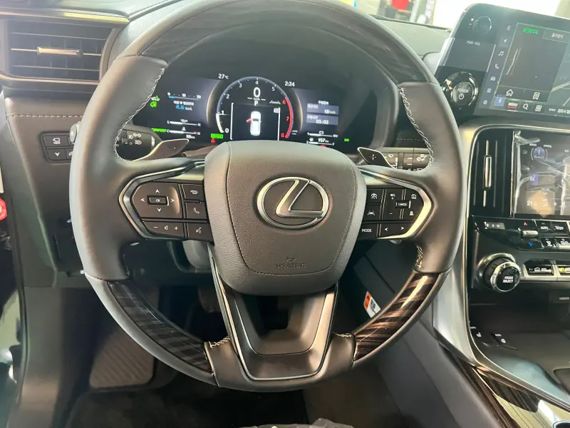 Lexus LX570
