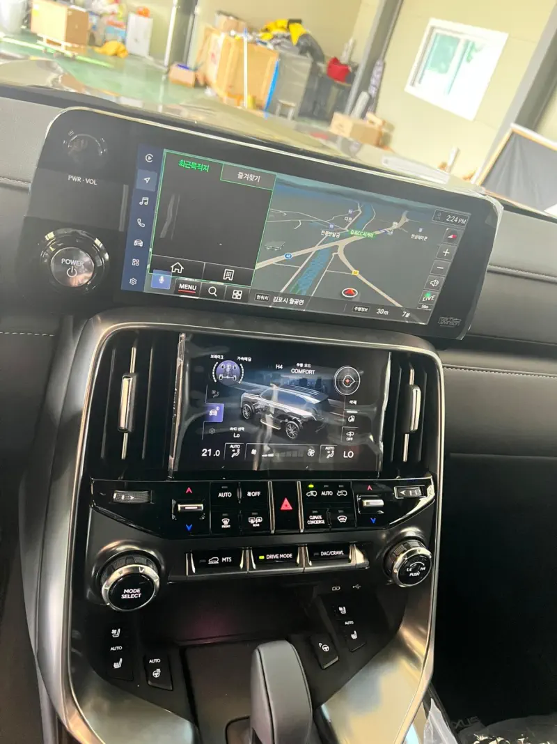 Lexus LX570