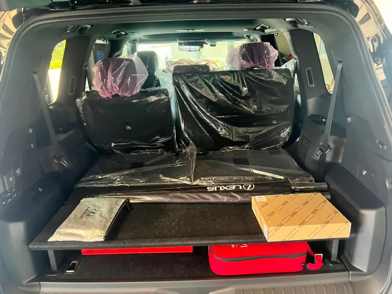 Lexus LX570