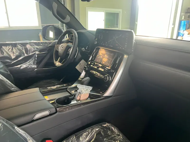 Lexus LX570