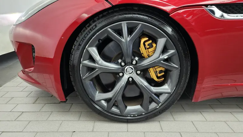 Jaguar F-Type
