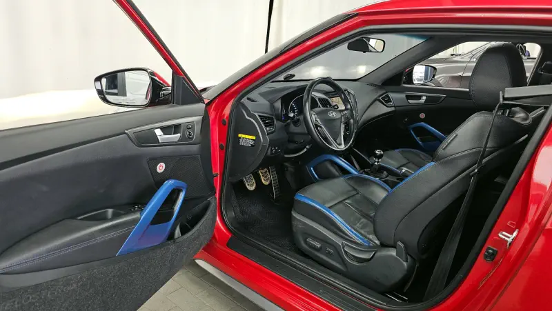 Hyundai Veloster