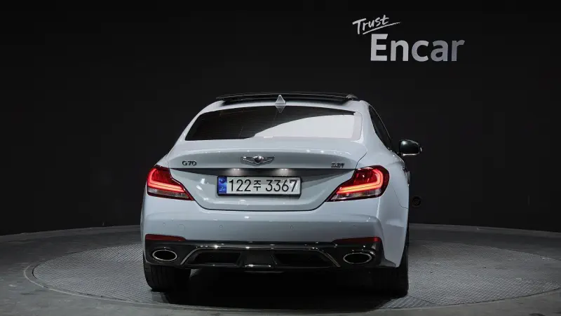 Genesis G70
