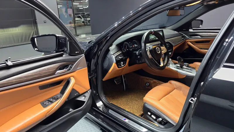 BMW 5-Series