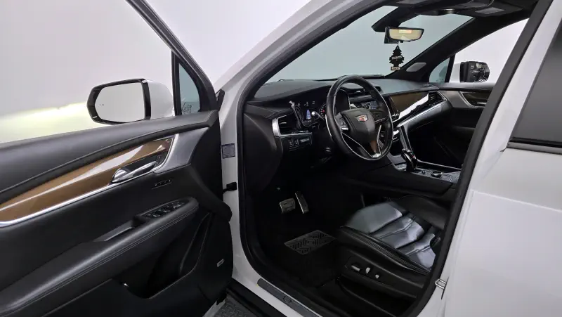 Cadillac XT6