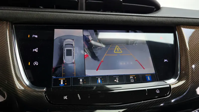 Cadillac XT6