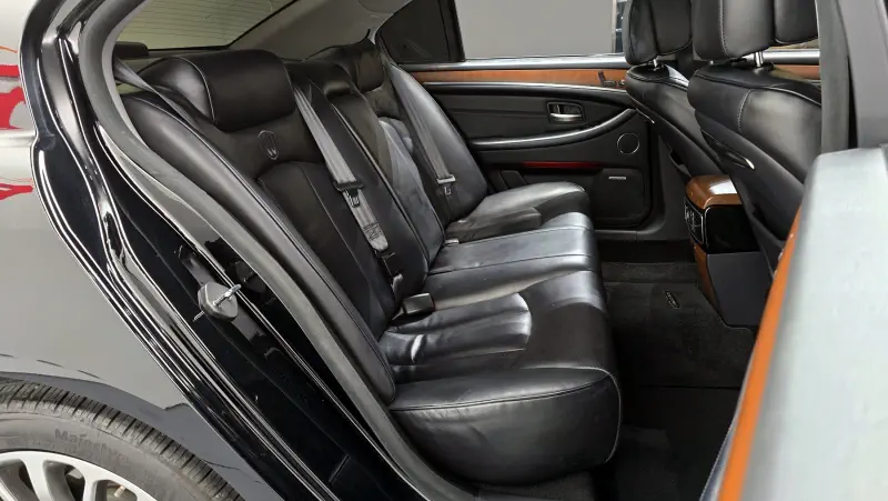 SsangYong Chairman W