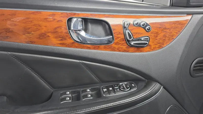 Hyundai Equus