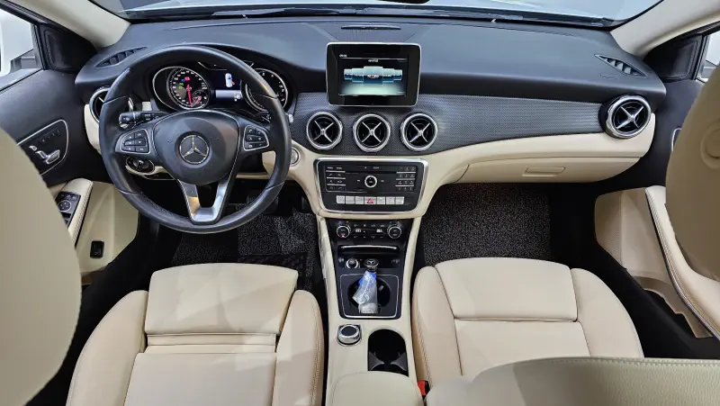 Mercedes-Benz GLA-Class
