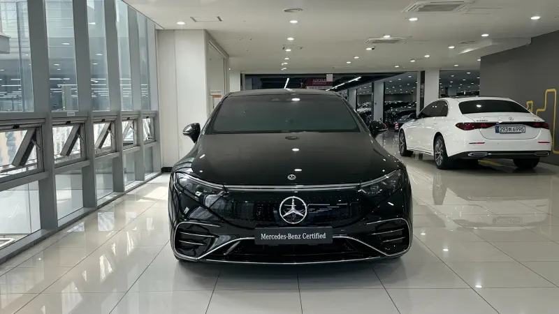 Mercedes-Benz EQS