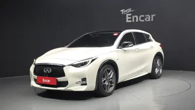 Infiniti Q30