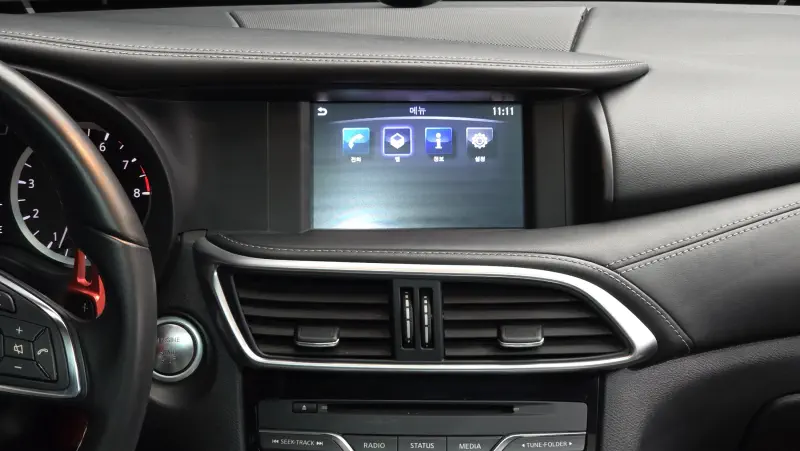 Infiniti Q30