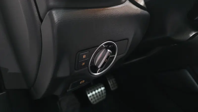 Infiniti Q30