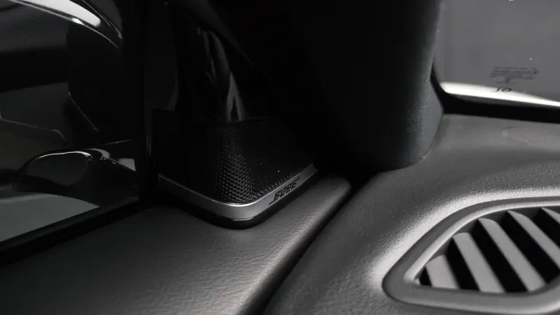 Infiniti Q30