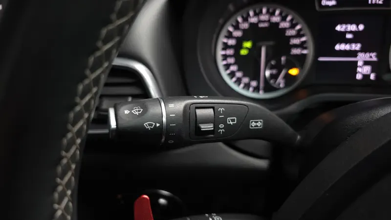 Infiniti Q30