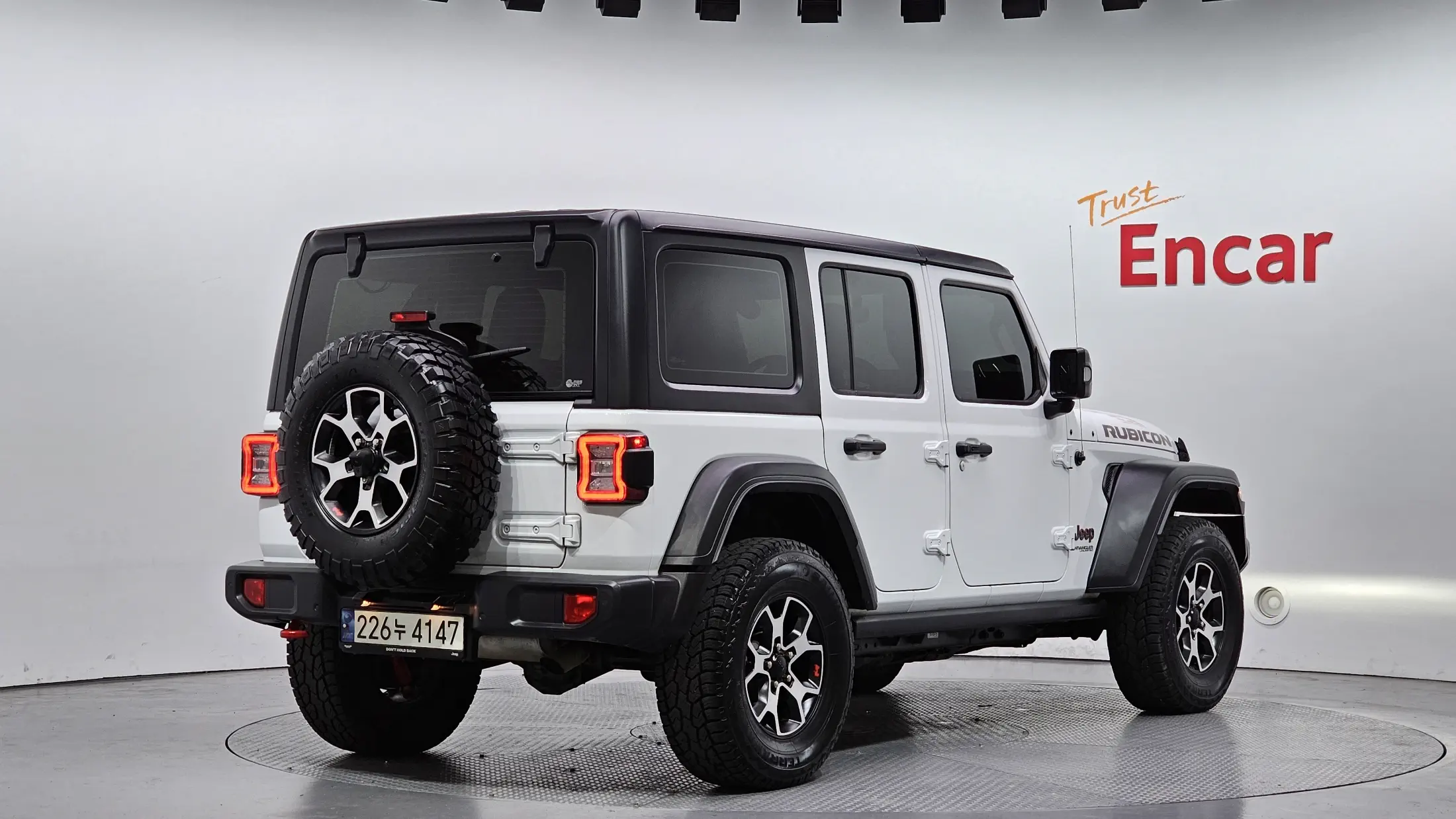 JEEP WRANGLER 2021г.в. силовым агрегатом объёмом 1995 см3 на 271 л.с цвет Белый - экспорт из Кореи. Фото №2