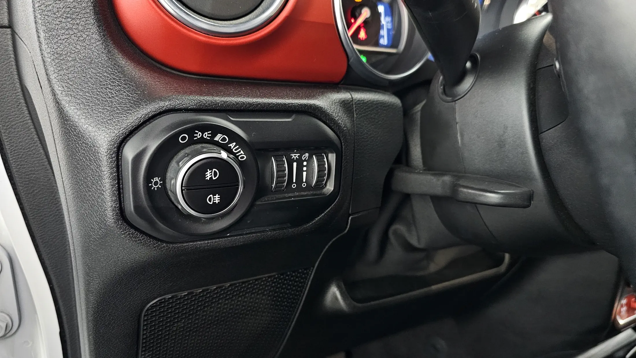 JEEP WRANGLER 2021г.в. силовым агрегатом объёмом 1995 см3 на 271 л.с цвет Белый - экспорт из Кореи. Фото №27