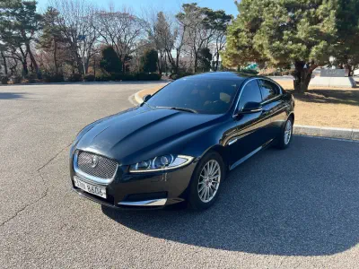 Jaguar XF